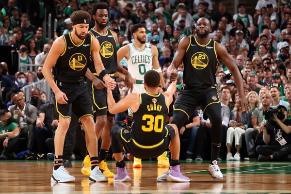 福球迷在诺 福球迷在诺